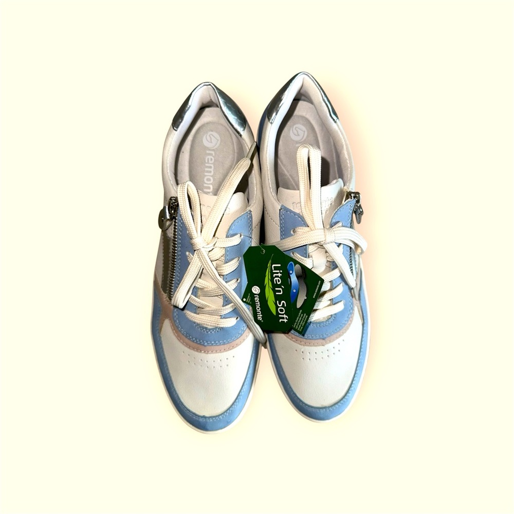 Remonte Blue and White Sneakers with Sporty Design